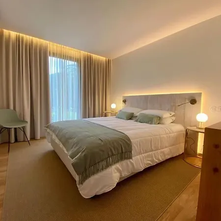 Nature & Sea - Casa Da Vinhateira South 아파트 칼루라